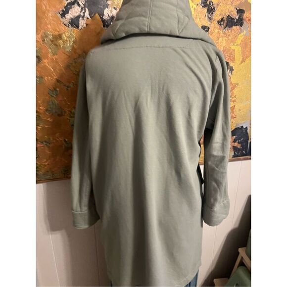 Young, Fabulous & Broke Sandrine Coat in Green, Soft and Comfy Cocoon Coat W/Puf - Picture 9 of 15